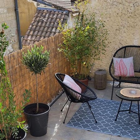 Proche D'Uzes La Terrasse Du Soleil Levant Collias Exterior foto