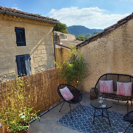 Proche D'Uzes La Terrasse Du Soleil Levant Collias Exterior foto