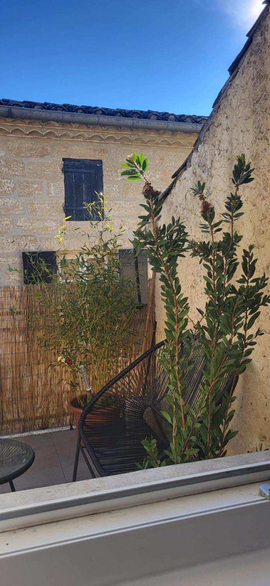 Proche D'Uzes La Terrasse Du Soleil Levant Collias Exterior foto